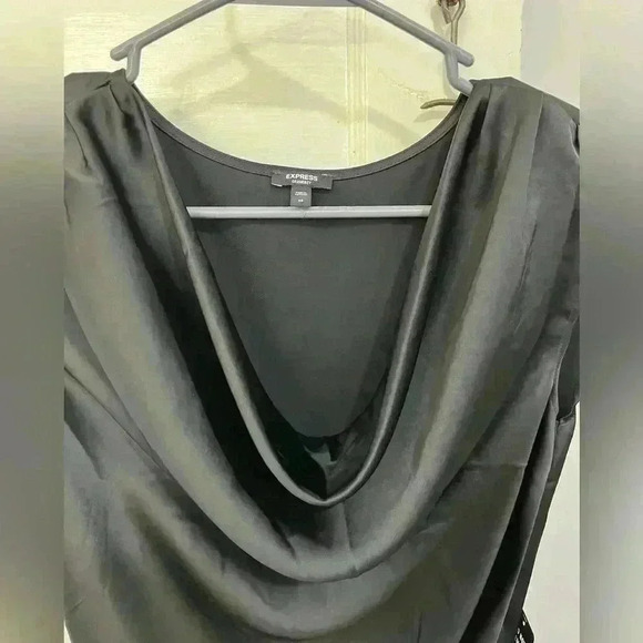 NWT Express silky flowy bodysuit in black size extra small - Picture 5 of 7